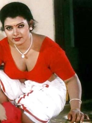 18P DESI ACTRESS IN HEAT
