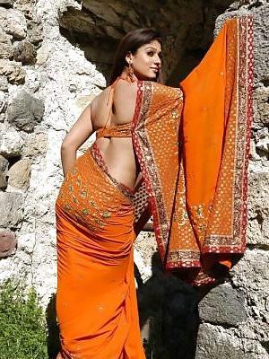 18P DESI ACTRESS IN HEAT
