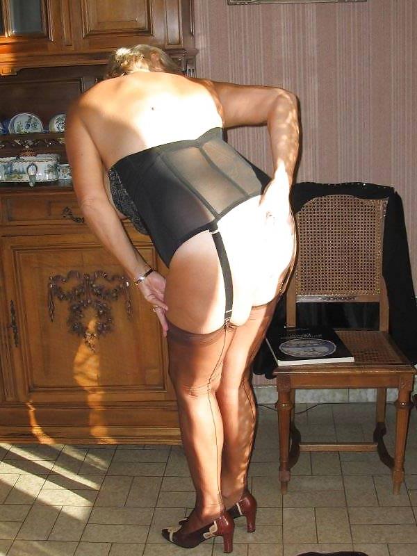 25P Mature Beauty - Annick 41