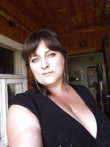 15P Busty Russian Woman 1267