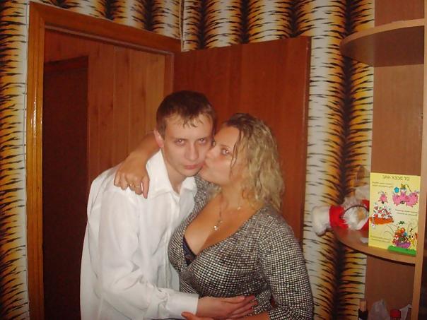 21P Busty Russian Woman 998
