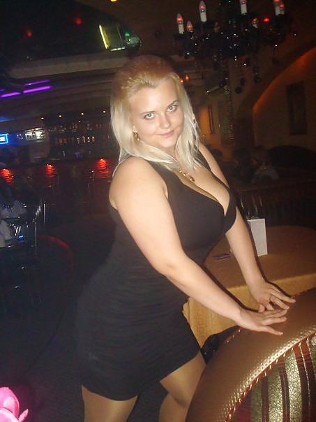 21P Busty Russian Woman 998