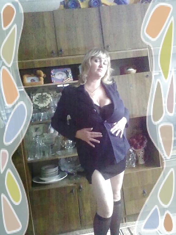 10P Busty Russian Woman 1276