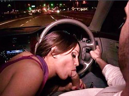 16P Girls Suck On Cars