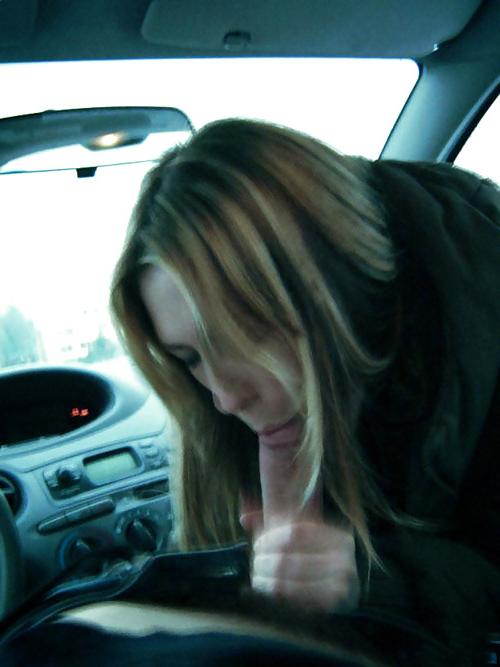16P Girls Suck On Cars