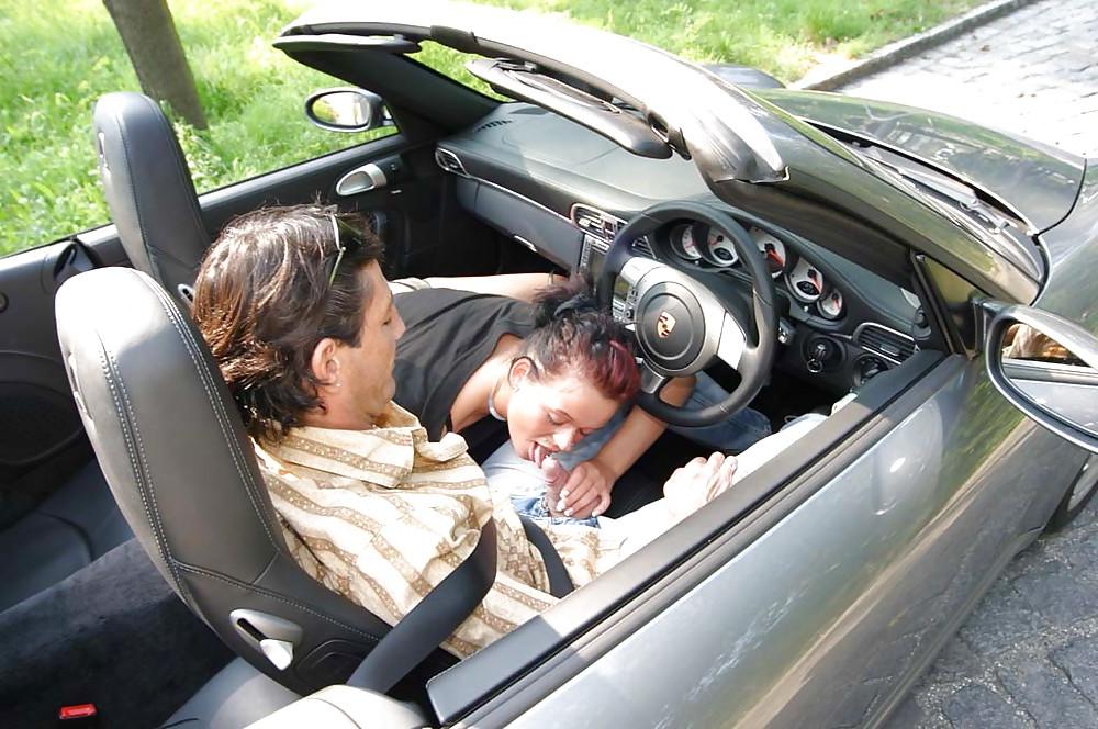 16P Girls Suck On Cars