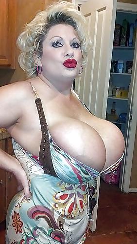 24P Blue Veins   Huge Udders