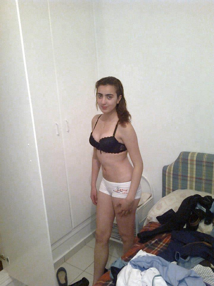 5P Arab woman