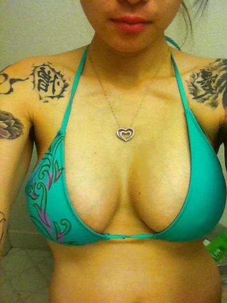 25P Badass Tatted Hmong bitches!