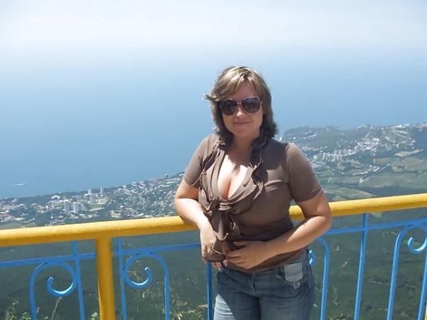 12P Busty Russian Woman 1015