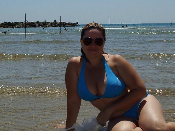 12P Busty Russian Woman 1015