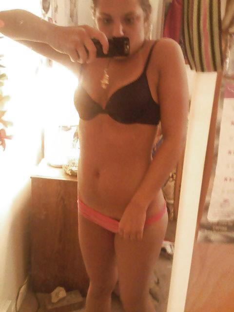25P Teen self shot