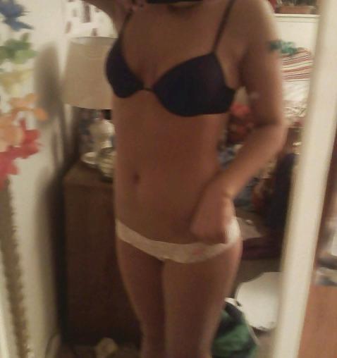 25P Teen self shot