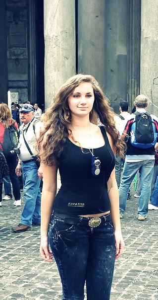 13P Busty Russian Woman 569