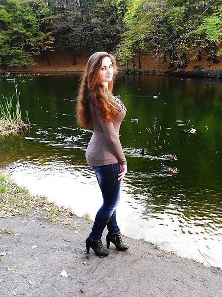 13P Busty Russian Woman 569