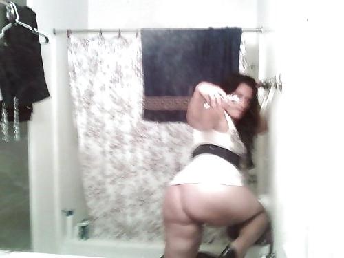 25P Moms person's friendal and full figure pics