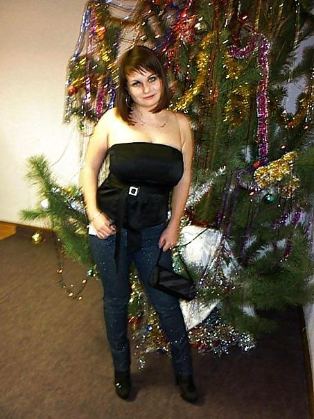 23P Busty Russian Woman 1309
