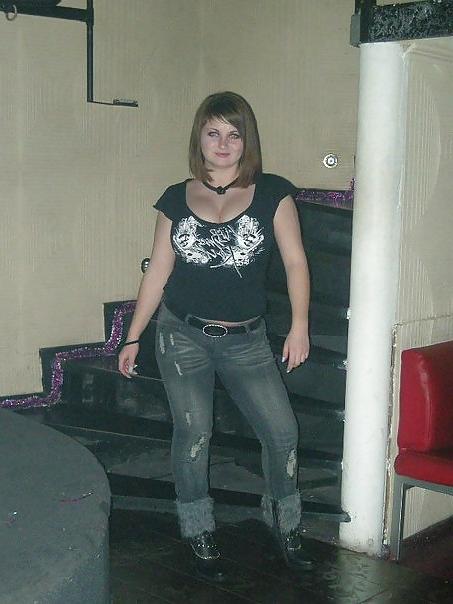 23P Busty Russian Woman 1309