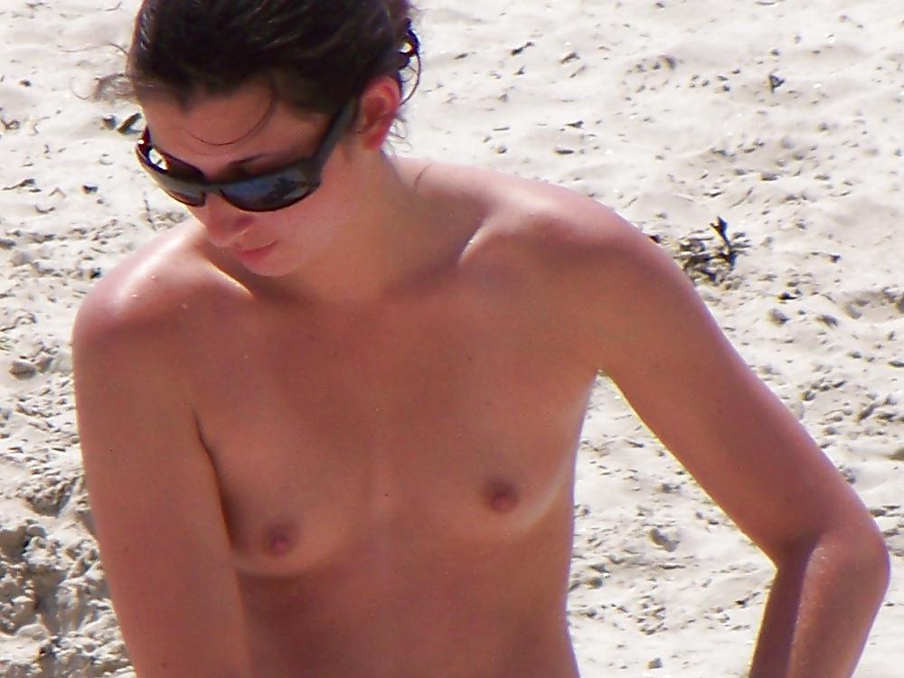 21P Topless beach