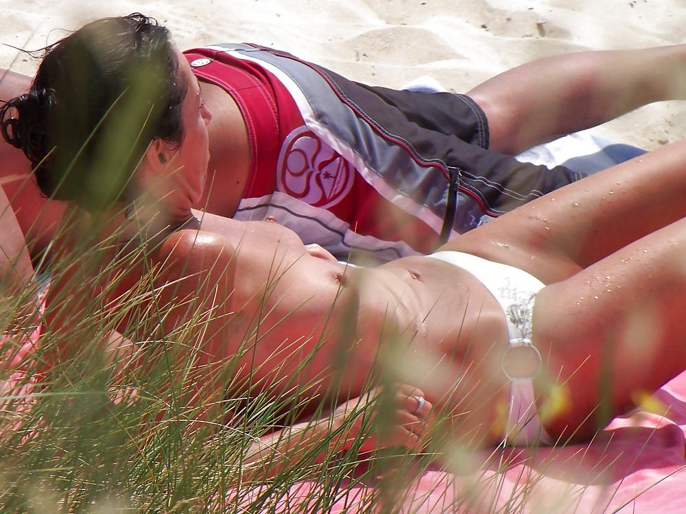 21P Topless beach