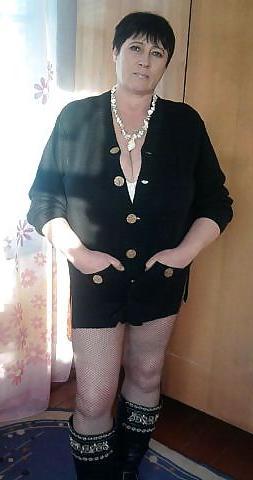 20P Busty Russian Woman 1316