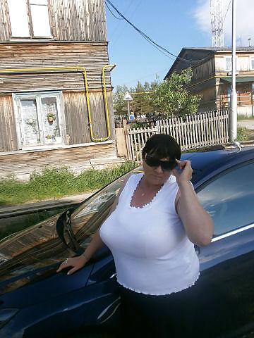20P Busty Russian Woman 1316