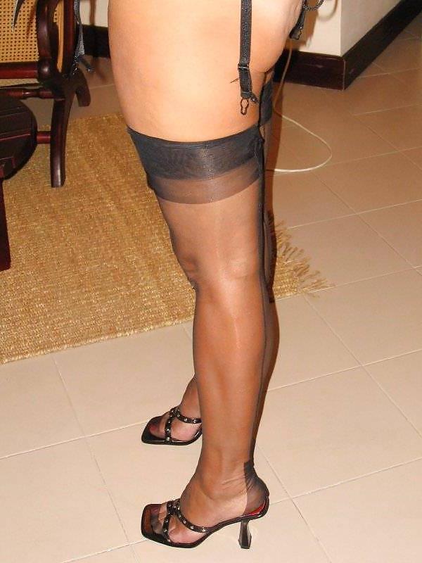 25P Mature Beauty - Annick 60