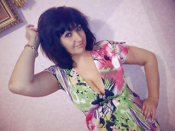 21P Busty Russian Woman 584