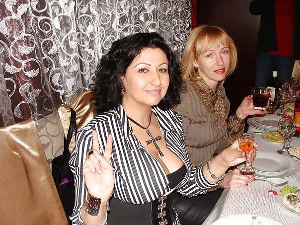 21P Busty Russian Woman 584