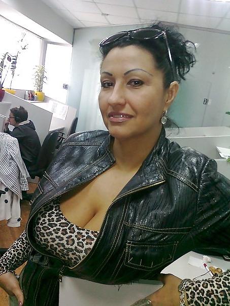 21P Busty Russian Woman 584