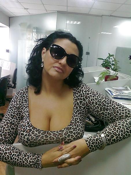 21P Busty Russian Woman 584