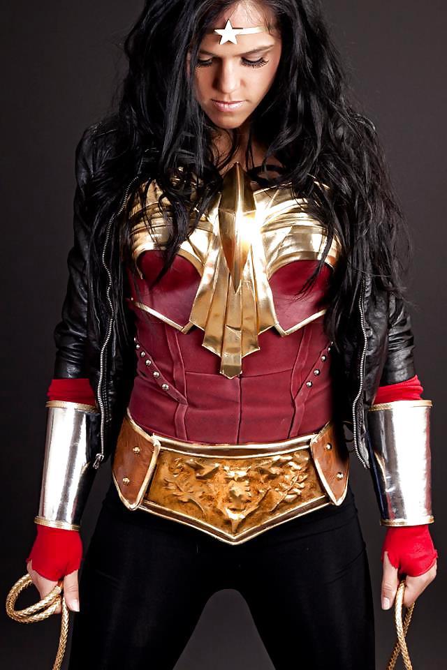 12P Sarah Scott as Wonder Woman