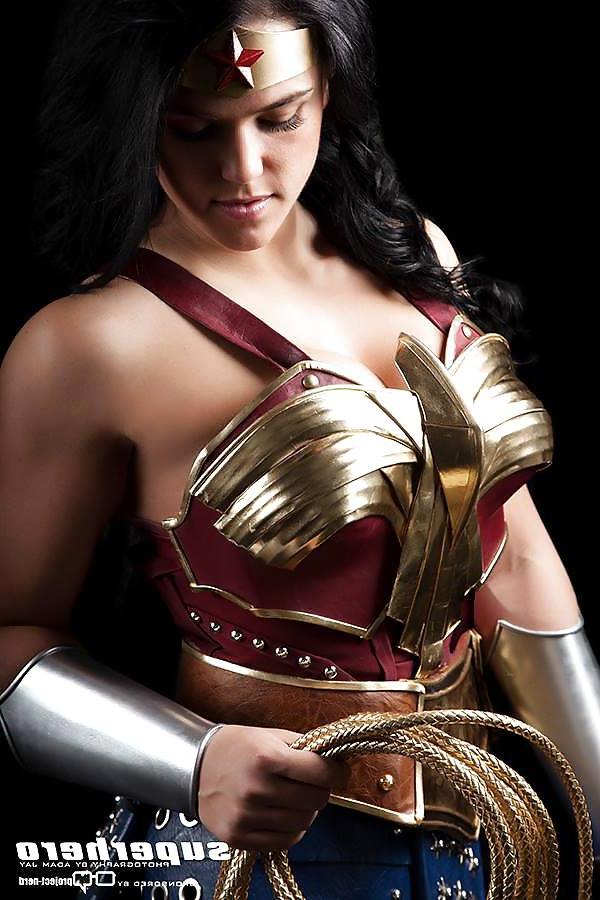 12P Sarah Scott as Wonder Woman