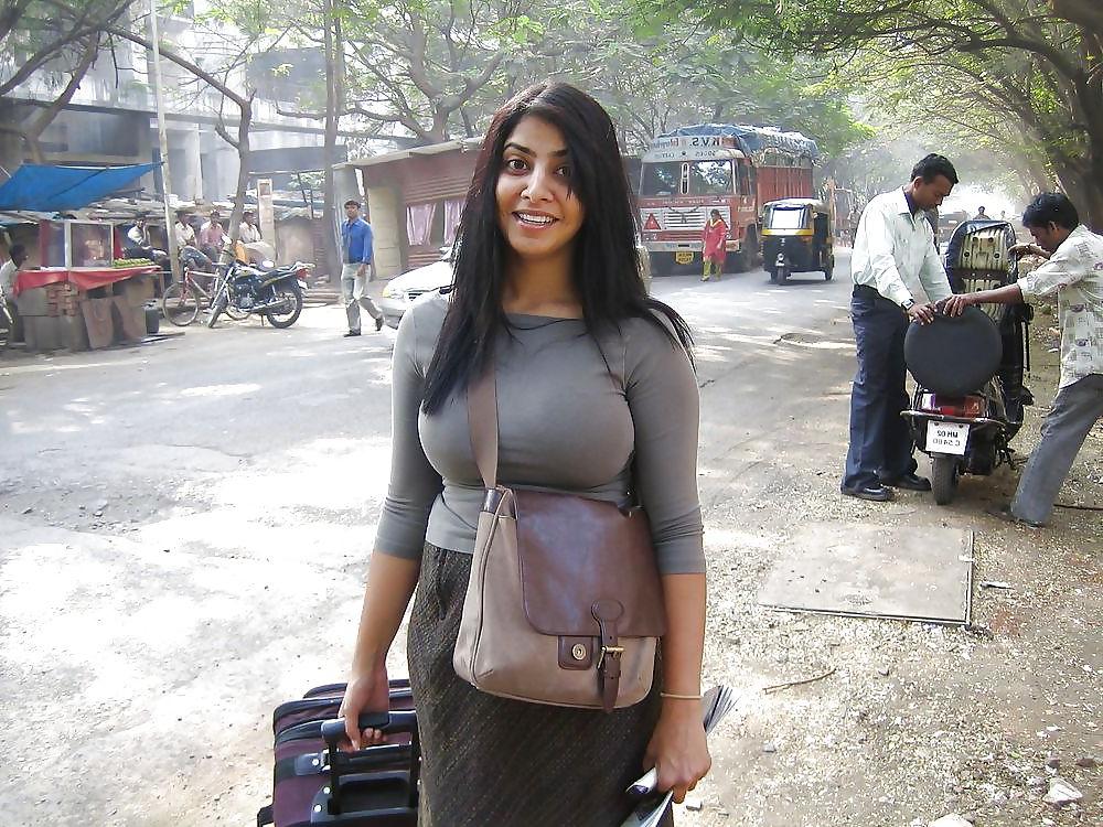 25P Indian Desi Girls