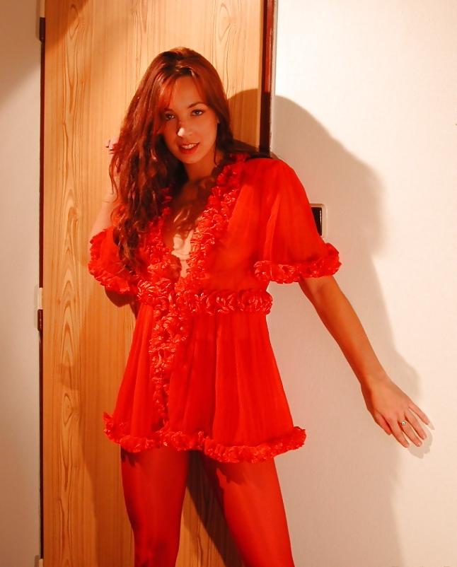 24P Sexy Flexible Redhead