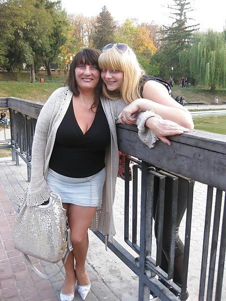16P Busty Russian Woman 1060