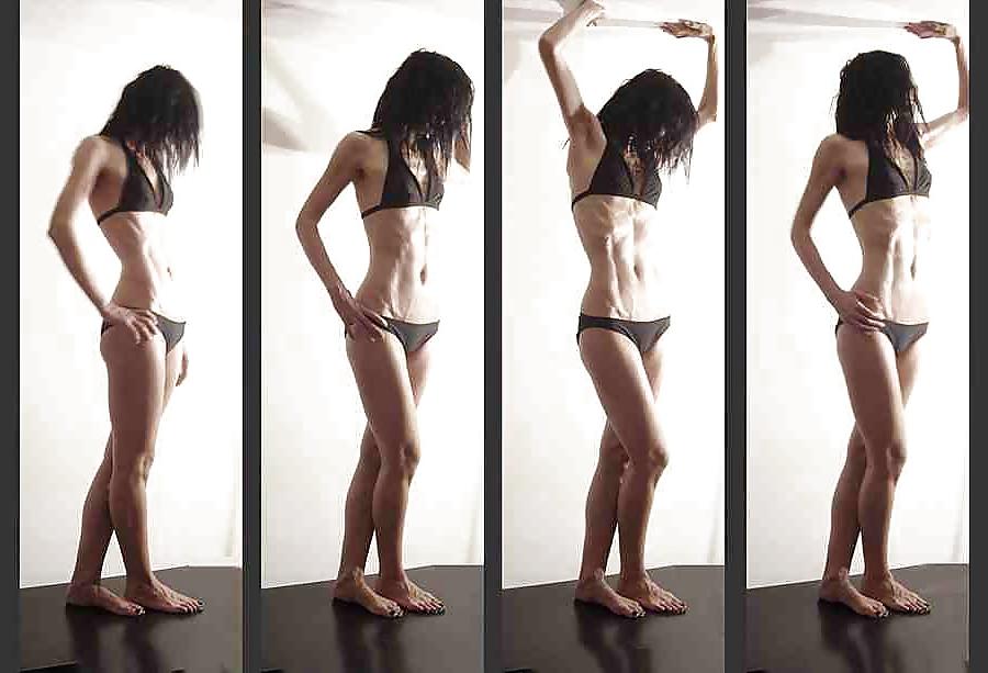 25P Very skinny or Flat chested
