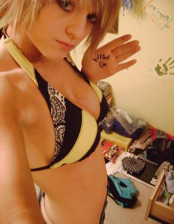 10P Self Shot 04