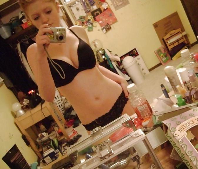 10P Self Shot 04