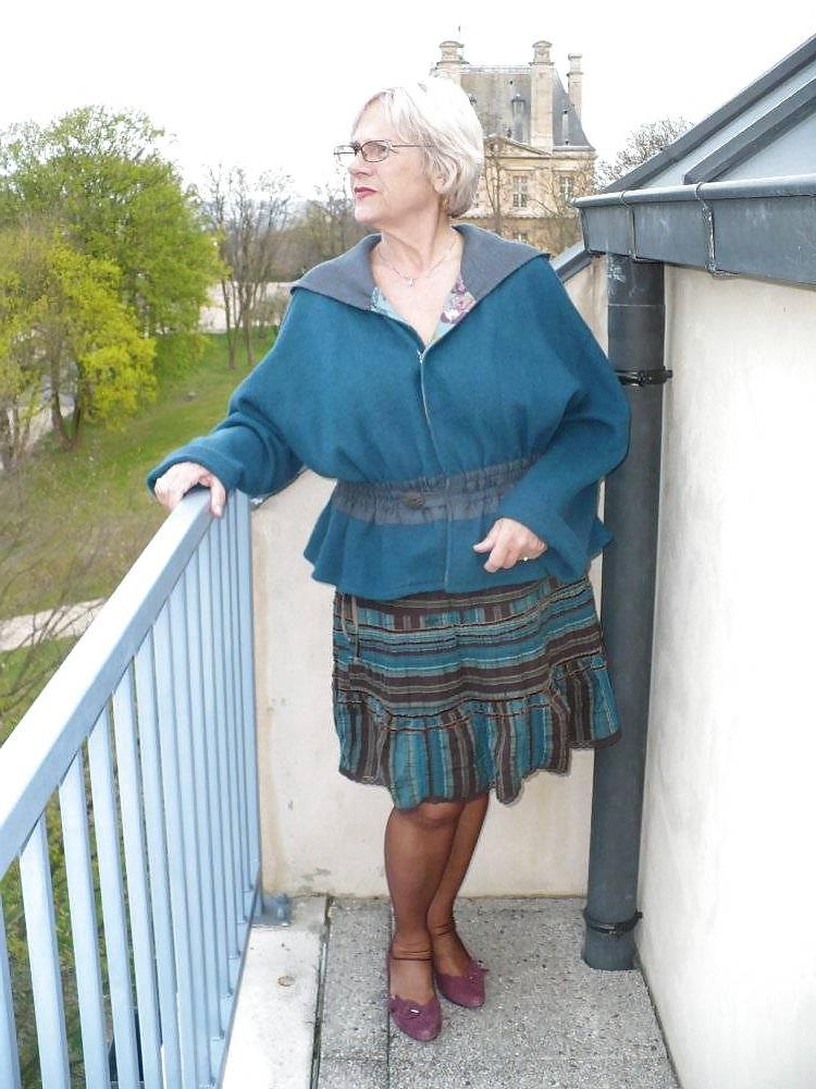 25P Mature Beauty - Annick 65