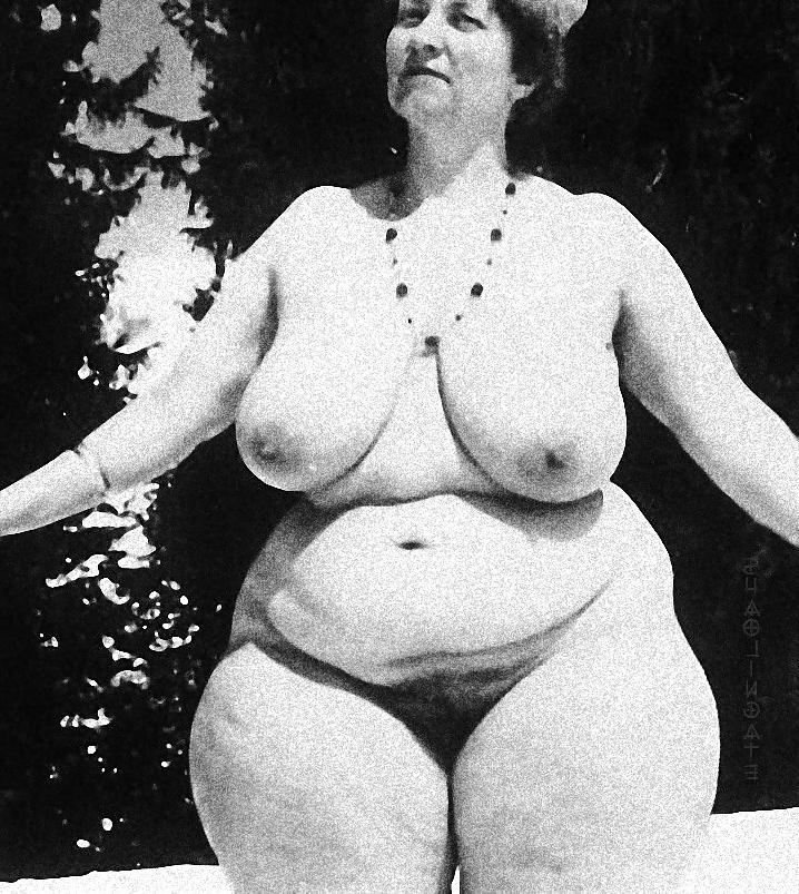 25P Sexy mother