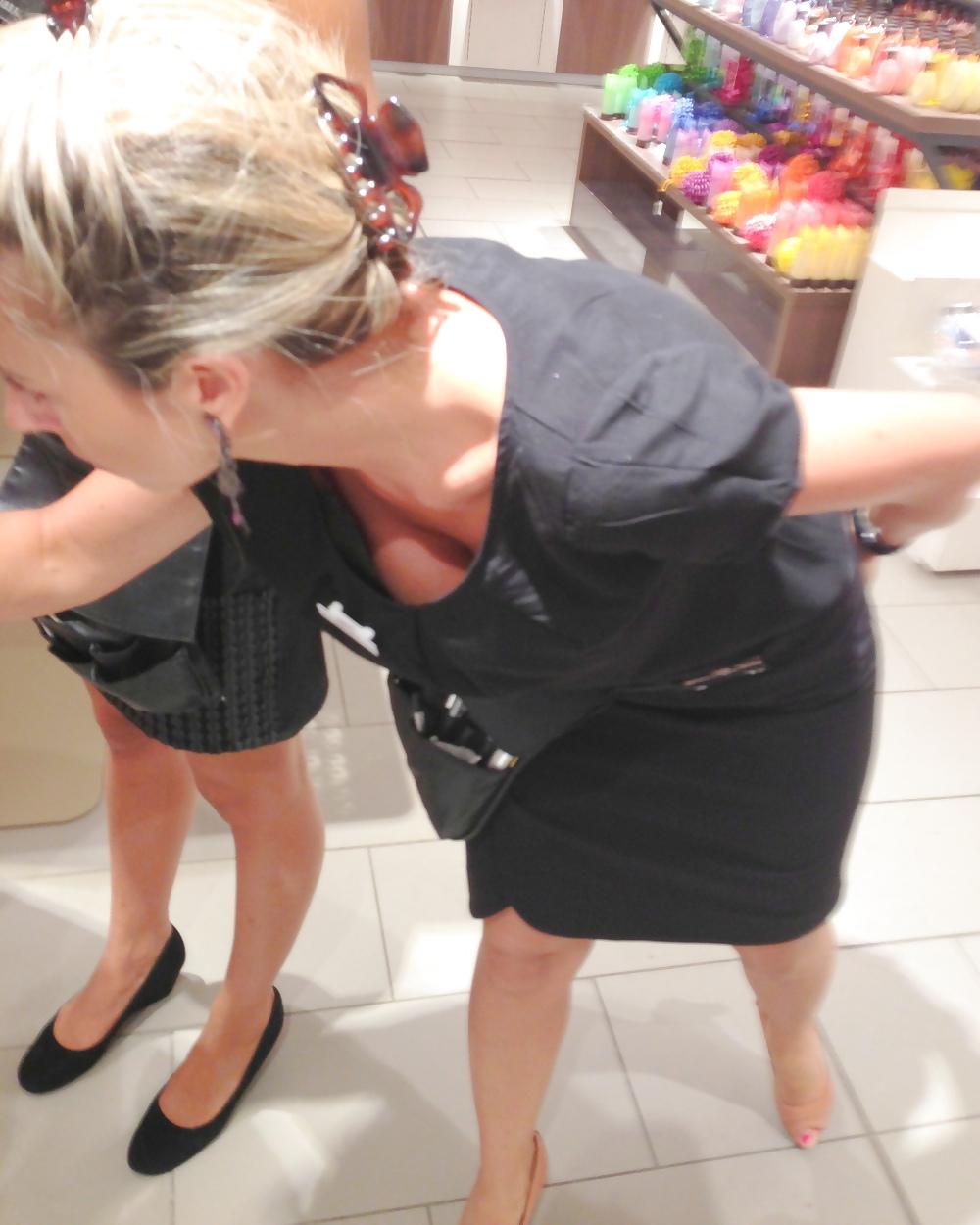 25P Voyeur - Shopping and sexy women