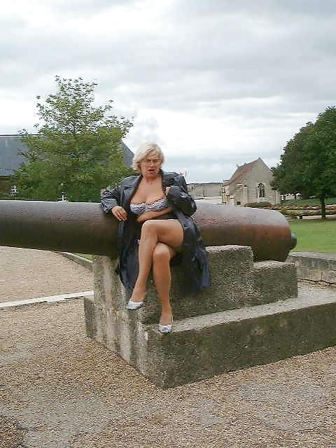 22P Mature Beauty - Annick 56