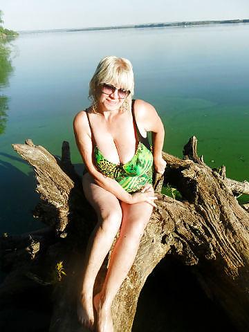 9P Busty Russian Woman 769