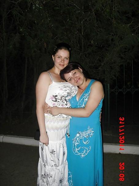 15P Busty Russian Woman 1017