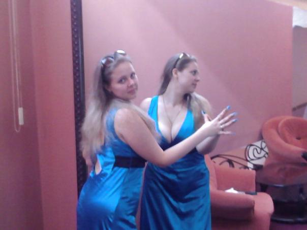 15P Busty Russian Woman 1017