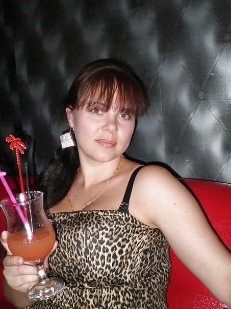 15P Busty Russian Woman 1017