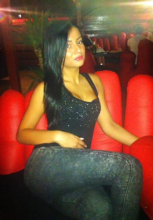 22P Romanian beauty: Alexis
