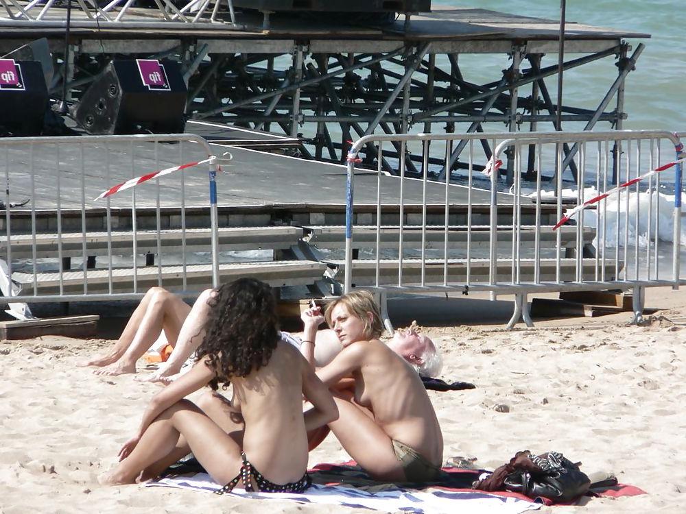 25P The beach 227
