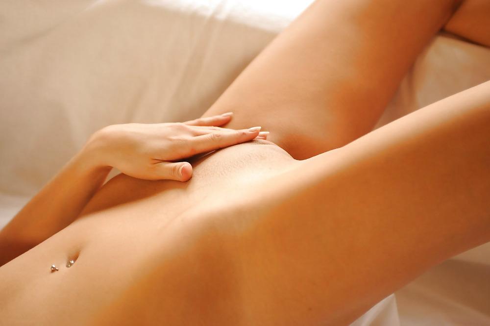 12P Hot brunette Helen on her bed